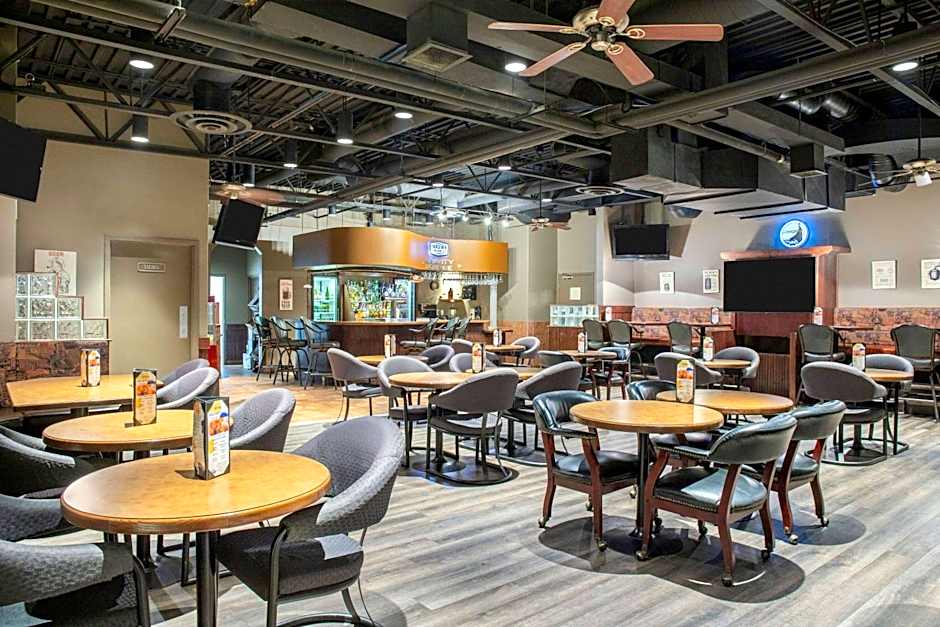 Days Inn & Conference Centre by Wyndham Camrose Norsemen