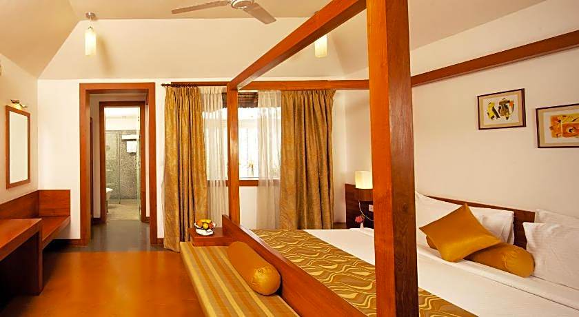 Le Pondy - Beach and Lake Resort