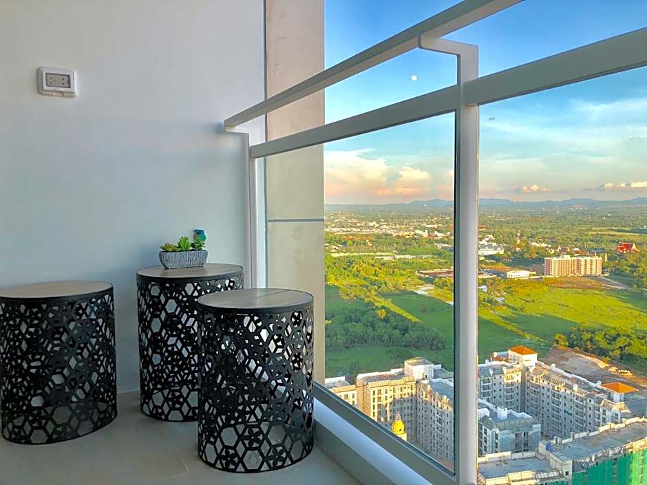 Veranda Residence Pattaya x Sea & Sky View