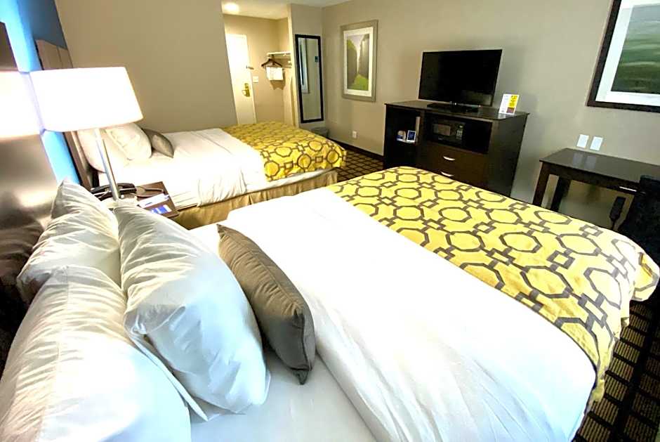 Baymont by Wyndham Latham Albany Airport