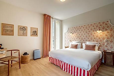 Superior Room with Courtyard View