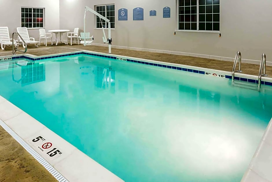 Microtel Inn & Suites by Wyndham Altoona