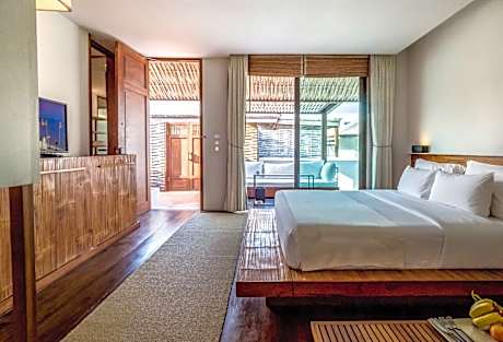 OCEANBED JACUZZI VILLA