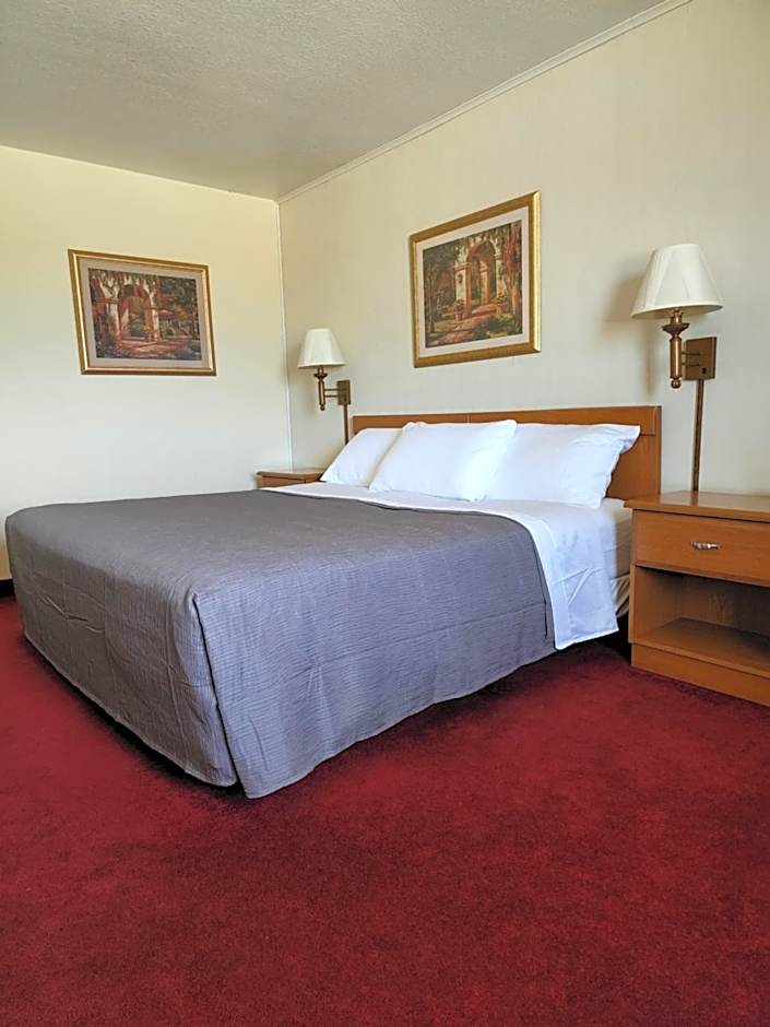 Family Budget Inn