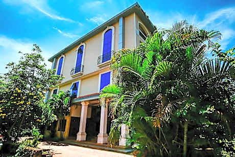 The Pentacon A Resort