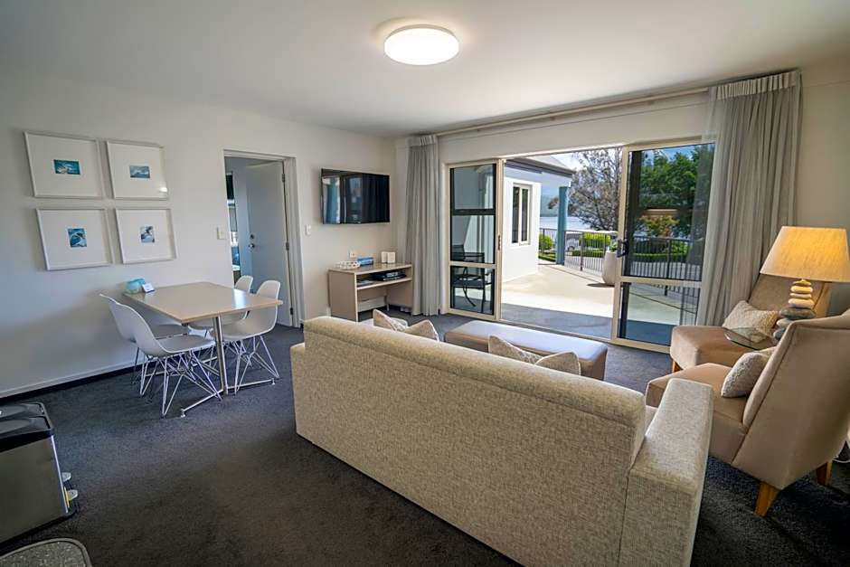 Radfords on the Lake