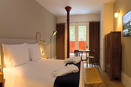 Double Standard Room - Bed & Breakfast