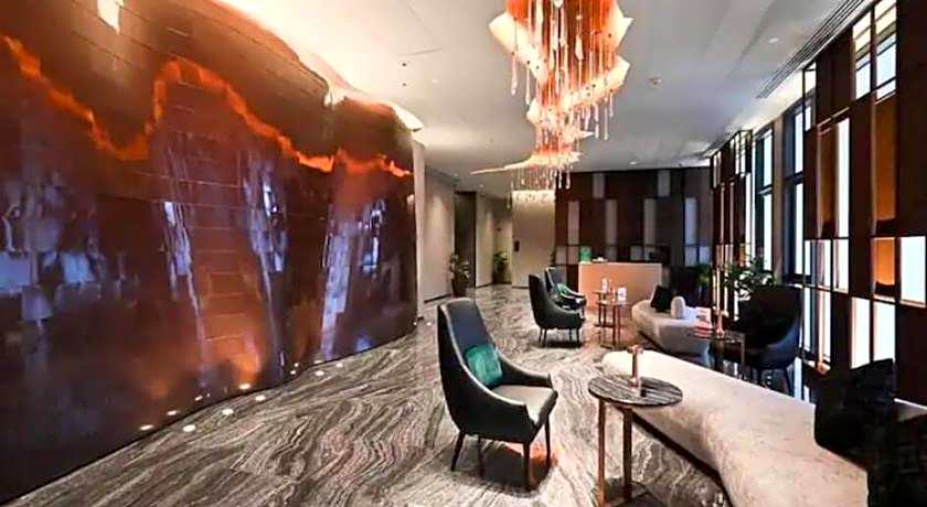 THE EDGE CENTRAL PATTAYA ??????????????????????? 