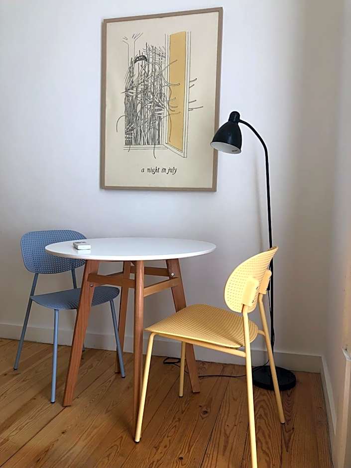 Living Lounge Hostel