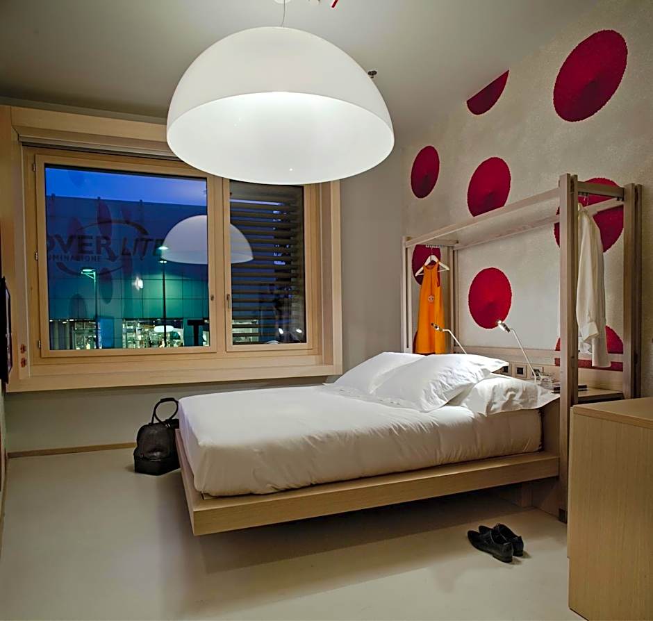 Nu Hotel