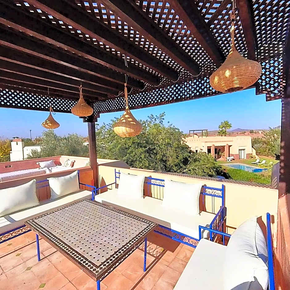 Villa Belle vue - with a private & Heated pool