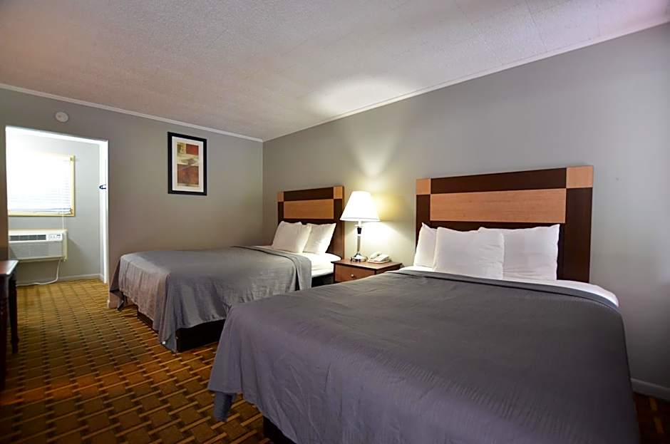 Travelowes Motel - Maggie Valley