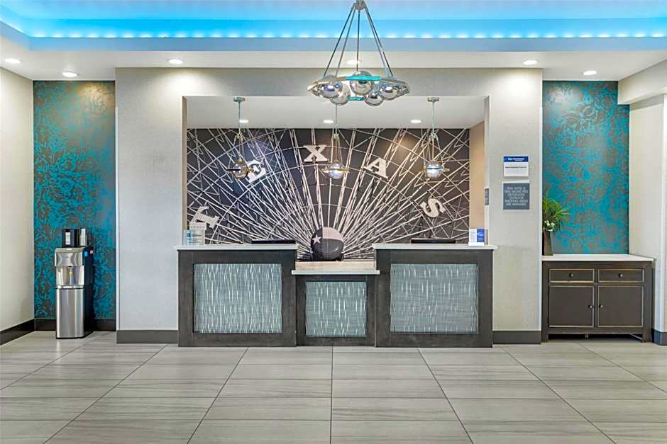 Best Western Plus Waller Hotel