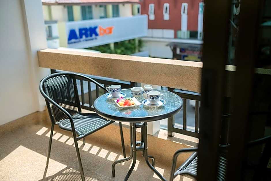 Coconut Grove Hotel Samui