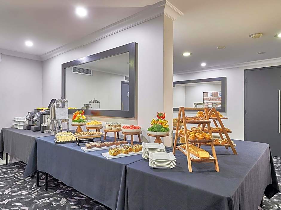 Mercure Perth On Hay