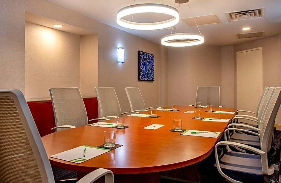 Holiday Inn Newport News - Hampton By IHG