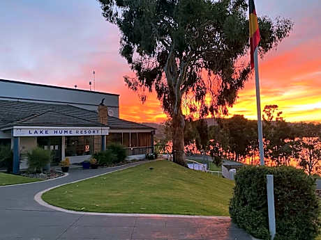 Lake Hume Resort