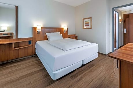 Standard Double or Twin Room with Extra Bed