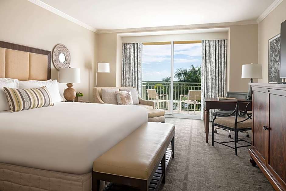 The Ritz-Carlton Naples, Tiburón