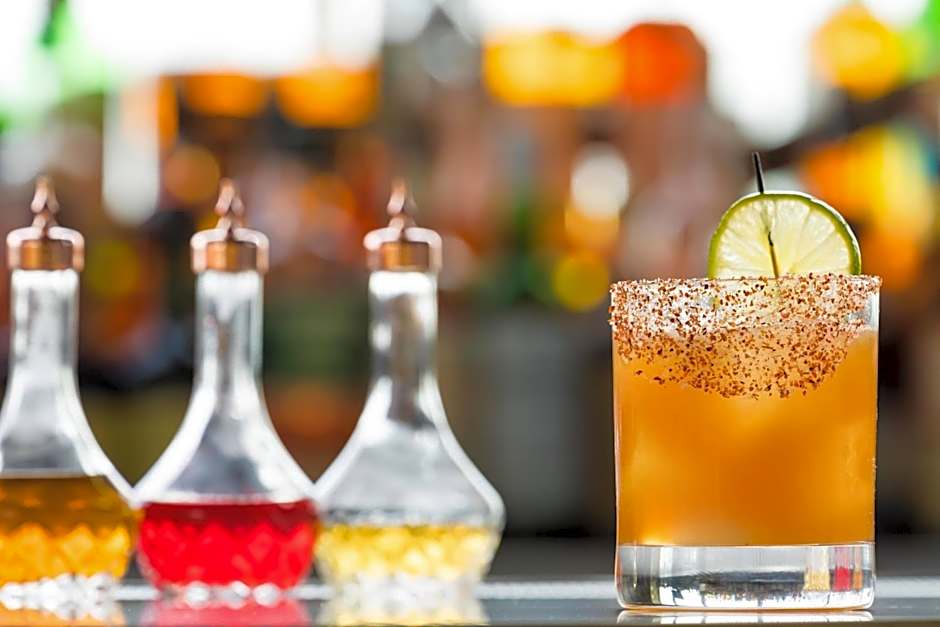 THE MC, AUTOGRAPH COLLECTION