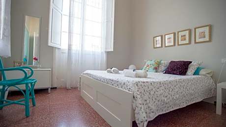 Standard Double Room  with Shared Bathroom