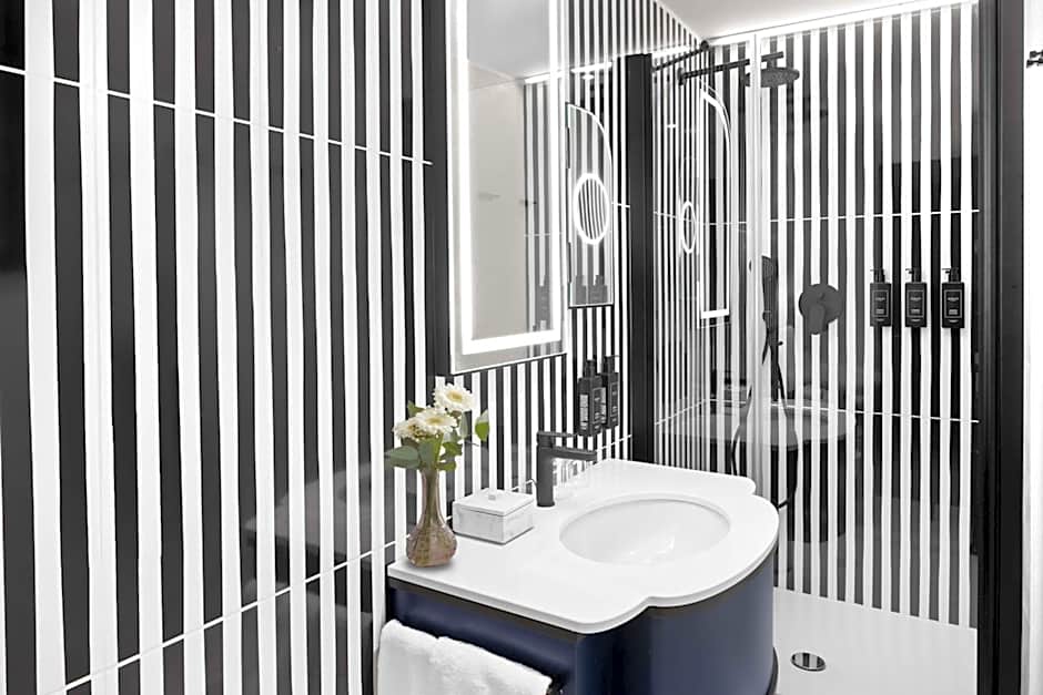 Anglo American Hotel Florence, Curio Collection by Hilton