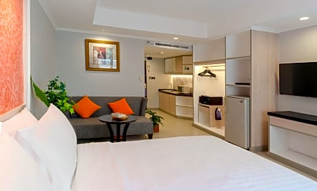 PREMIER, KING BED, WITH EXTRA BED