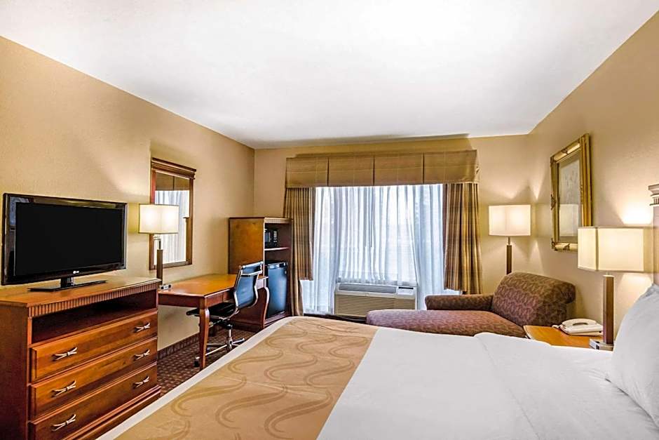 Quality Inn & Suites Carthage near Precious Moments Chapel