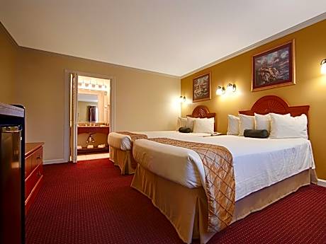 Queen with 2 Queen Beds
