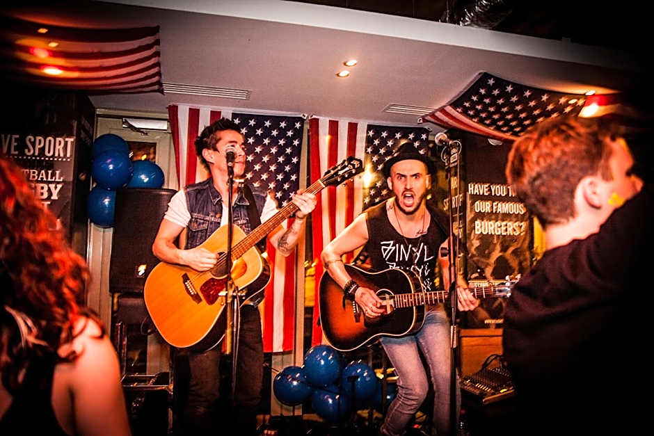 St. Christopher's Canal Hostel