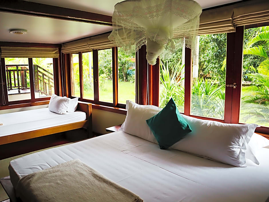 Foto 1 daripada 5 — 1 Queen Bed Suite