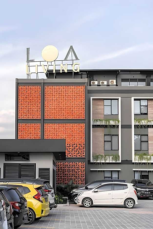 LOA LIVING Solo Baru