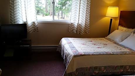 Queen Room with Two Large Double Beds