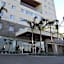 Crown Victoria Hotel
