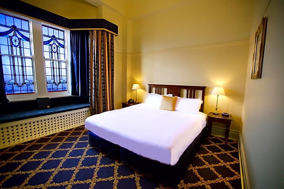 Carrington Hotel