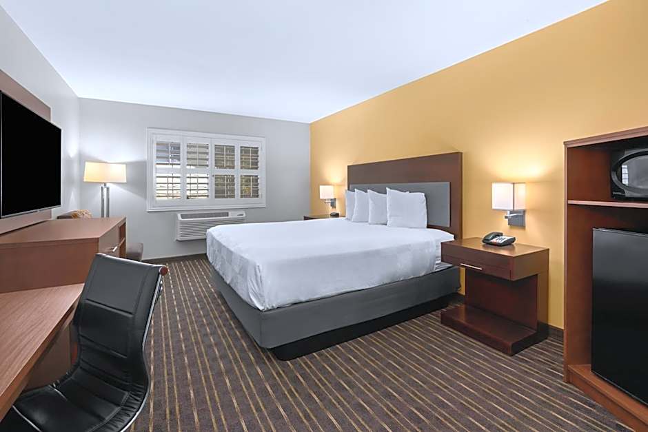 Hotel Aura San Francisco Airport