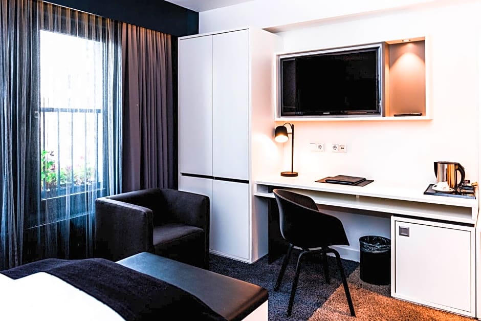 Bliss Hotel