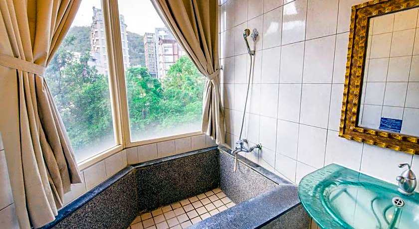 Aoike Hot Spring Hotel