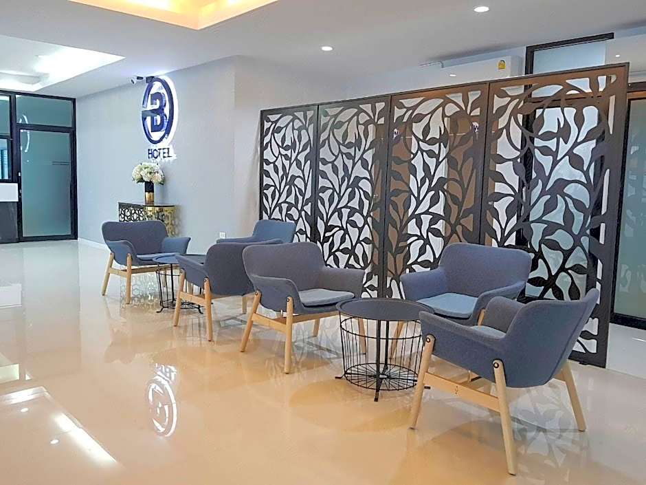 B Hotel