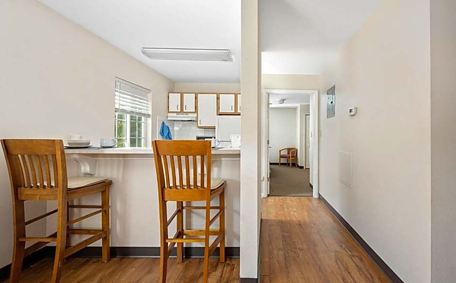 Affordable Suites Conover / Hickory