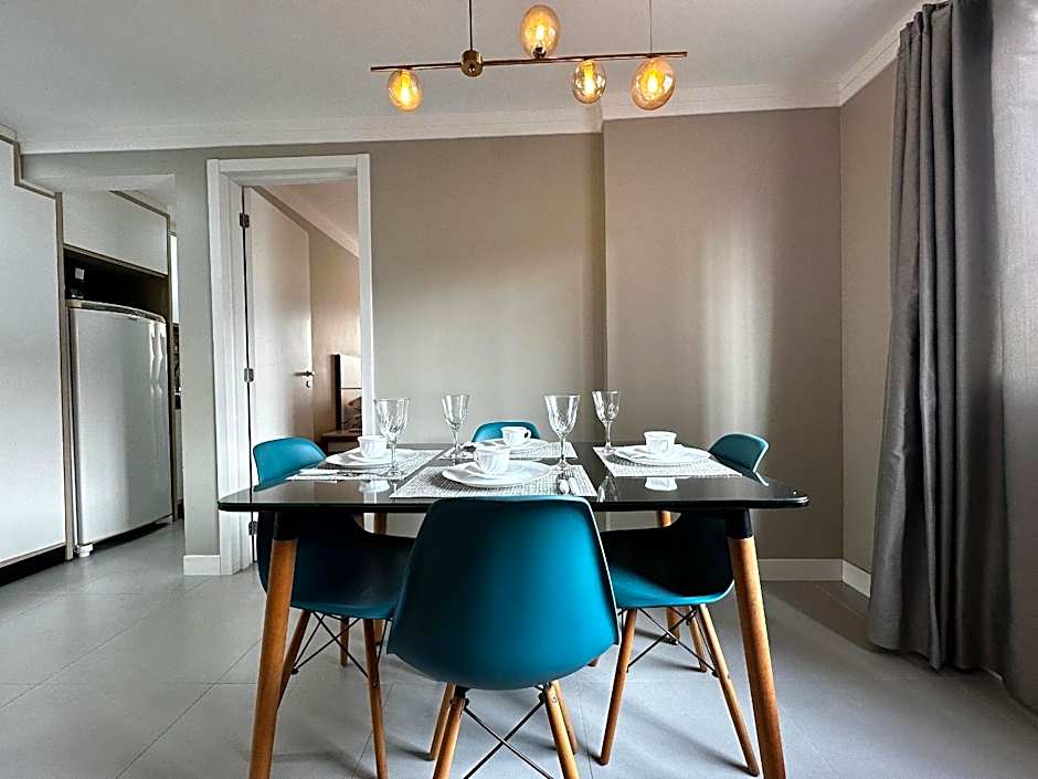 SC01 - 1 Quarto| Centro| Reformado e Completo