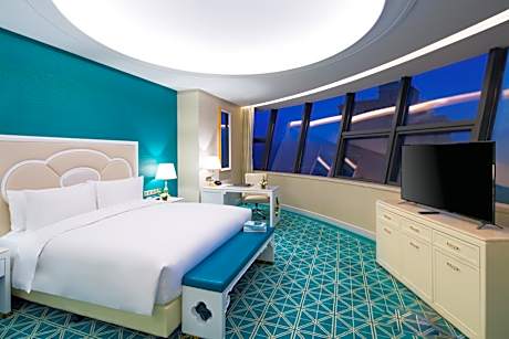 Modern Panorama King Room - Non-Smoking