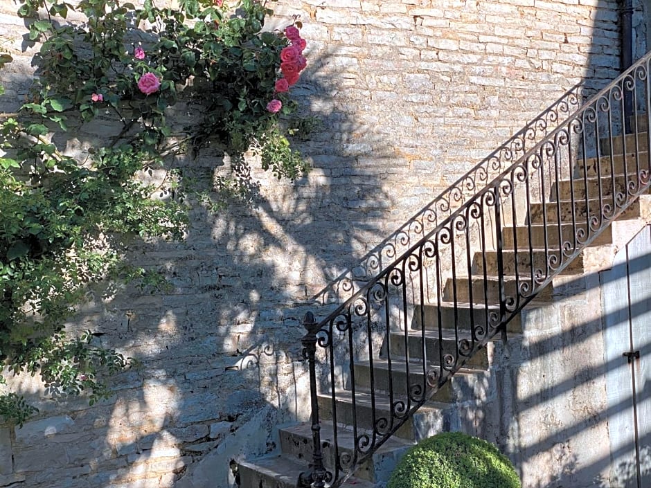 "LE JARDIN" Chambre de charme, piscine à Meursault