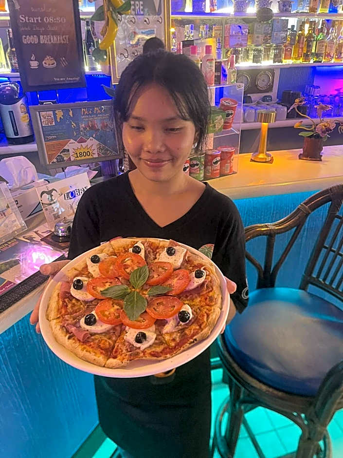 San Antonio Beach Guesthouse & Restaurant