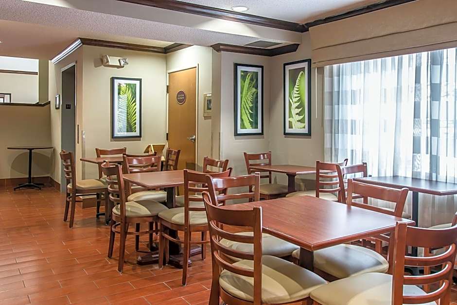 Baymont by Wyndham Flat Rock