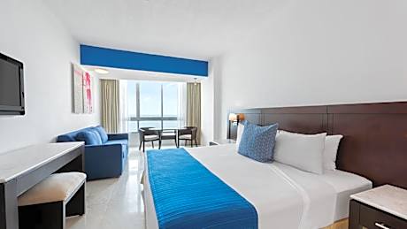 Deluxe Ocean View King