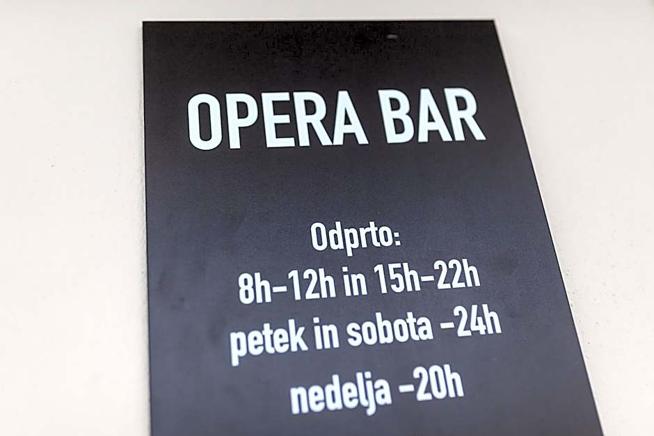 Hiša OPERA