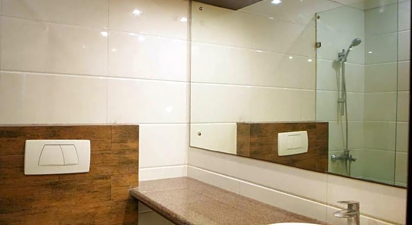 Hotel Haris MG Road