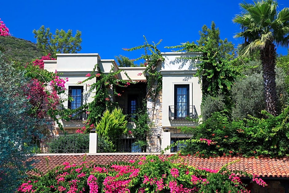Zeytinada Hotel