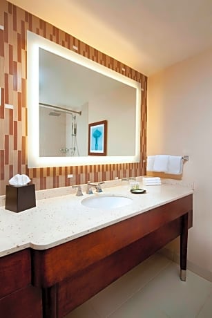 Traditional Room, Multiple Beds, Non Smoking, City View (2 Queen Beds and 1 Double Sofa Bed)